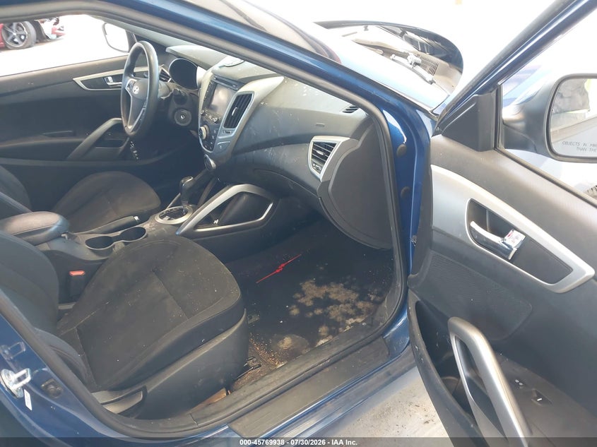 2016 HYUNDAI VELOSTER — zdjęcie 5