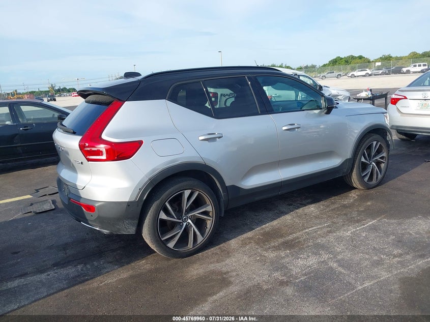 Vin: yv4162umxk2086627, lot: 46268709, volvo xc40 t5 r-design 20194
