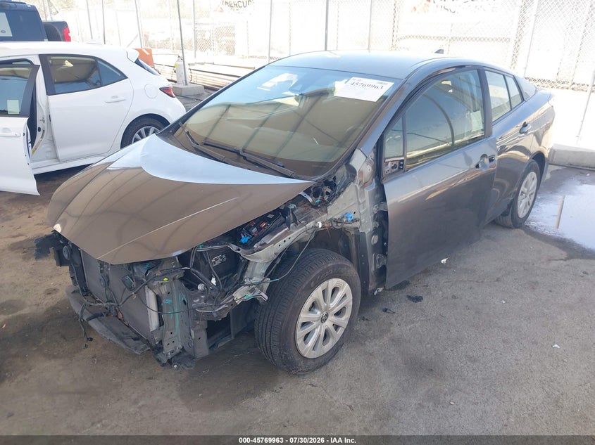 Vin: jtdkarfu9k3097088, lot: 46268712, toyota prius le 20192