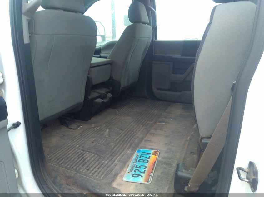 2017 FORD F-550 CHASSIS auction photo 7