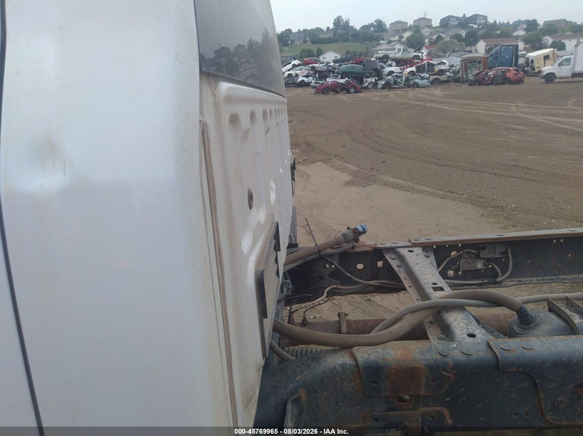 2017 FORD F-550 CHASSIS auction photo 8