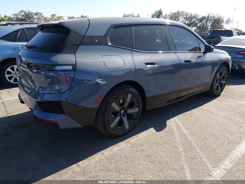 Vin: wb523cf07rcr20854, lot: 46268806, bmw ix xdrive50 20244