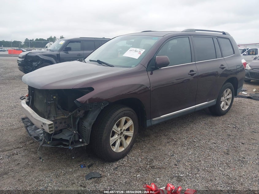 2012 TOYOTA HIGHLANDER auction photo 2
