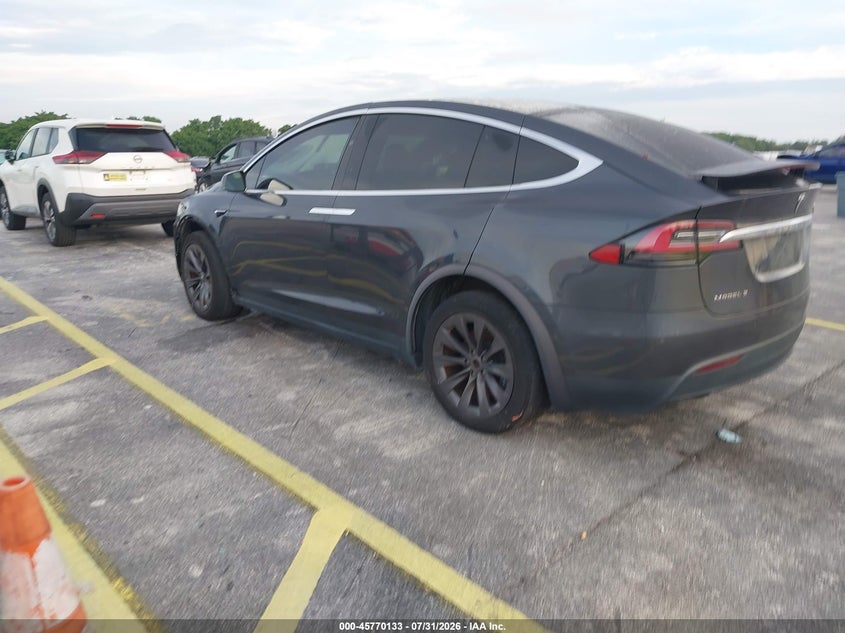 2018 TESLA MODEL X auction photo 3