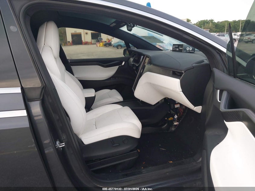 2018 TESLA MODEL X auction photo 5