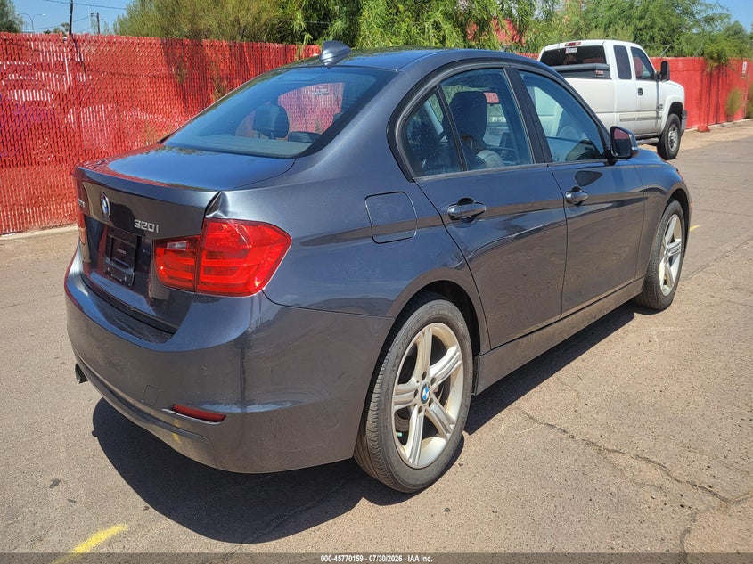 2015 BMW 320I auction photo 4