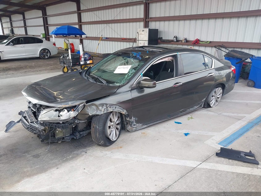 2013 Honda Accord, Front & Rear, IAAI, VIN 1HGCR2F74DA039937 — photo 2