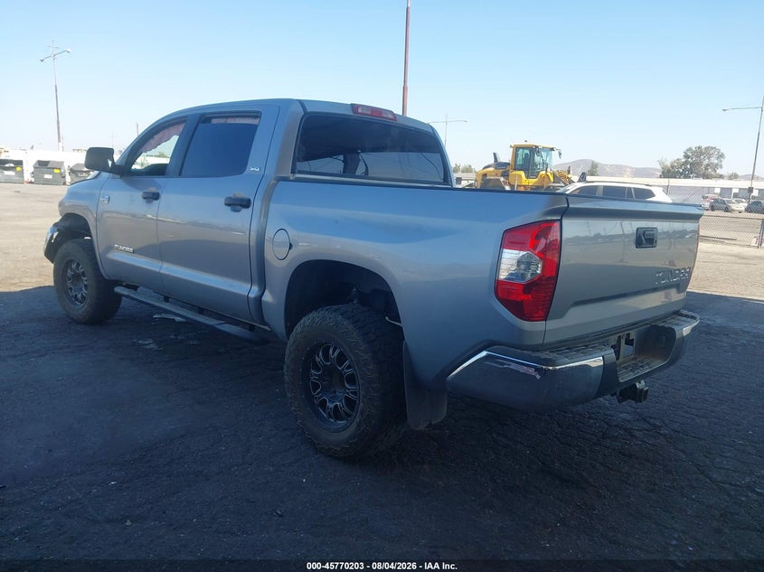 Vin: 5tfey5f12jx231261, lot: 46268952, toyota tundra sr5 5.7l v8 20183