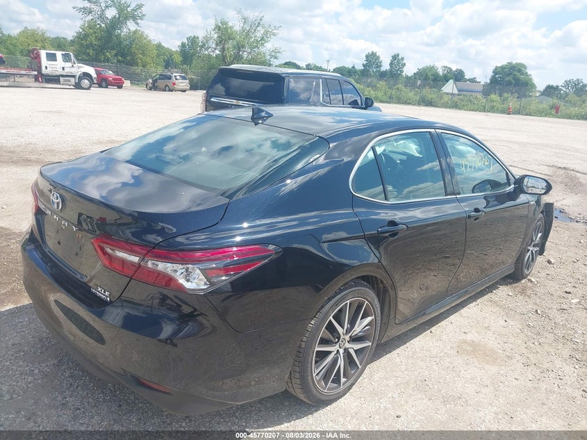 2021 TOYOTA CAMRY auction photo 4