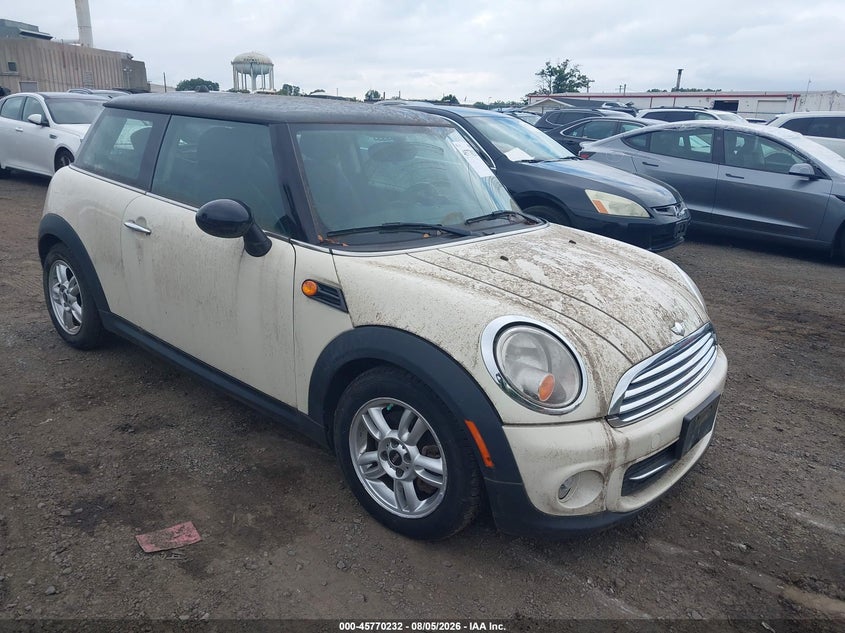 2013 MINI HARDTOP auction photo 1
