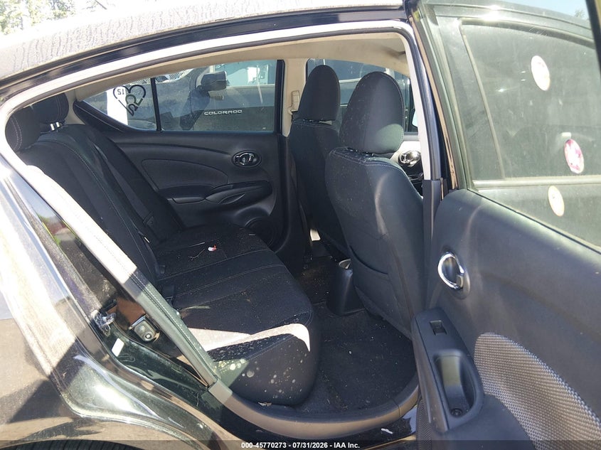 2017 NISSAN VERSA auction photo 8