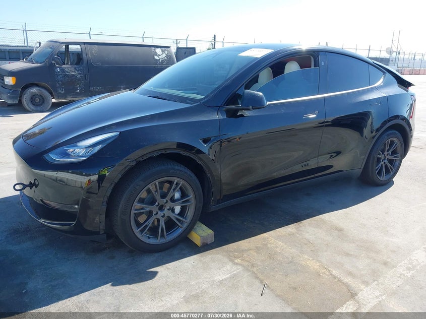 2025 TESLA MODEL Y auction photo 2