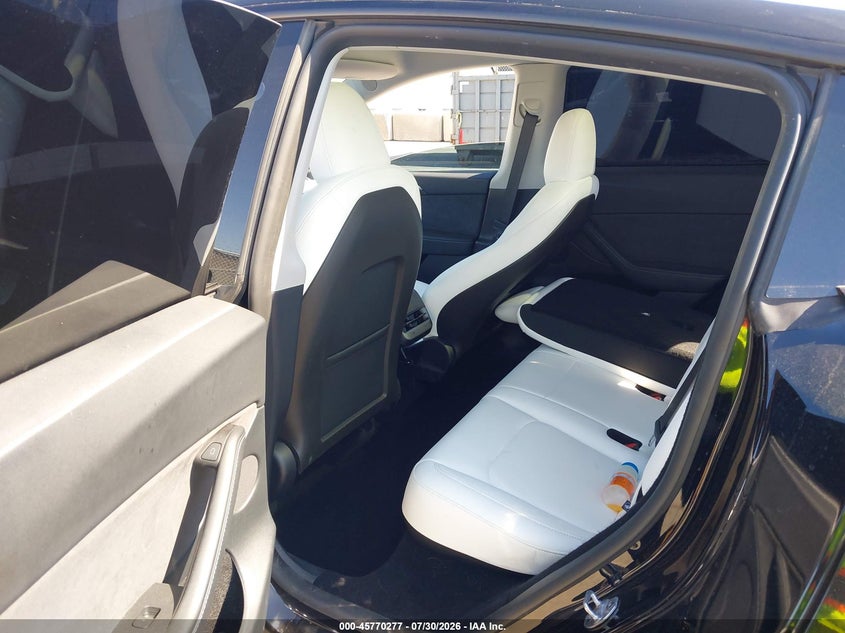 2025 TESLA MODEL Y auction photo 8