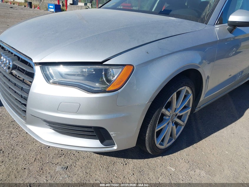 2015 AUDI A3 auction photo 6