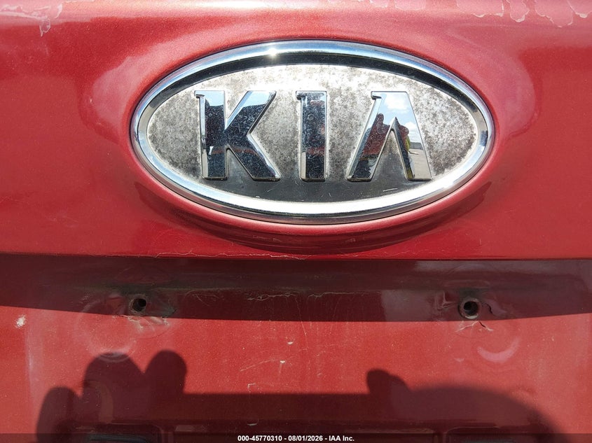 2008 KIA RONDO auction photo 6