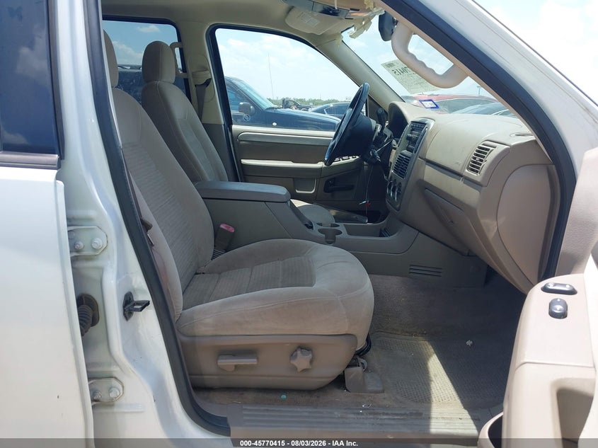 2004 FORD EXPLORER auction photo 5