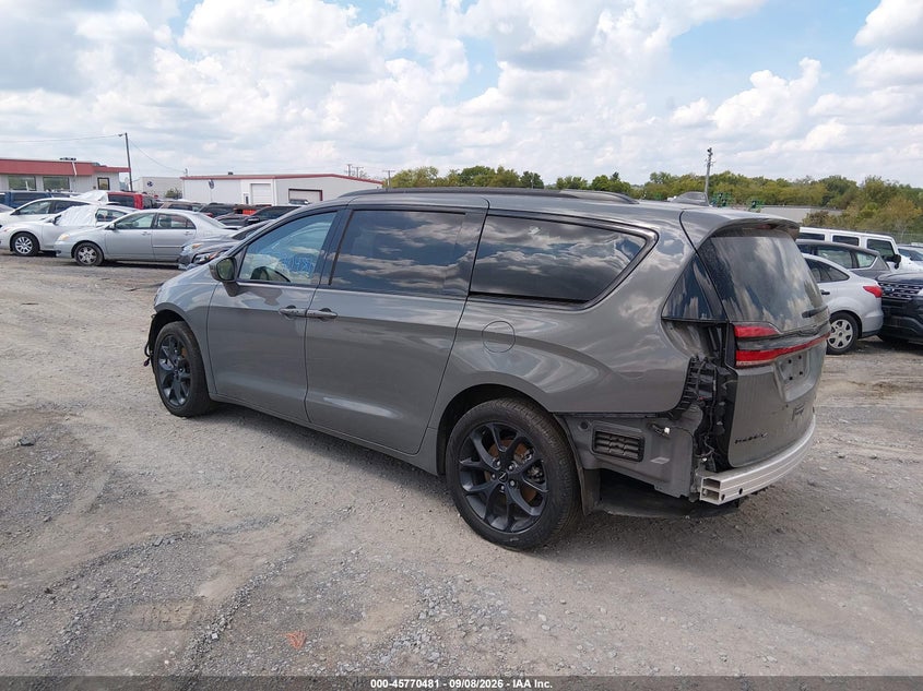 2022 CHRYSLER PACIFICA auction photo 3