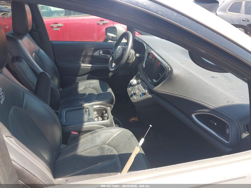 2022 CHRYSLER PACIFICA auction photo 5