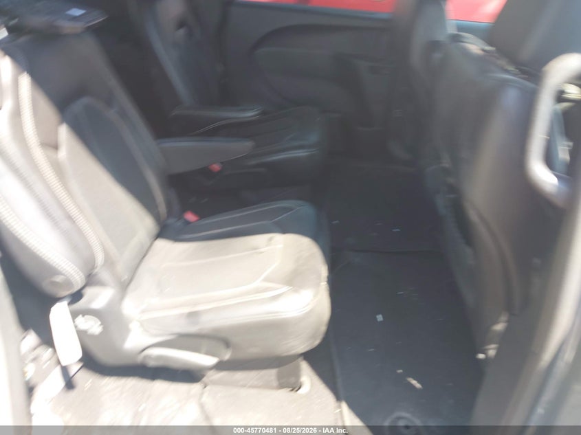 2022 CHRYSLER PACIFICA auction photo 8