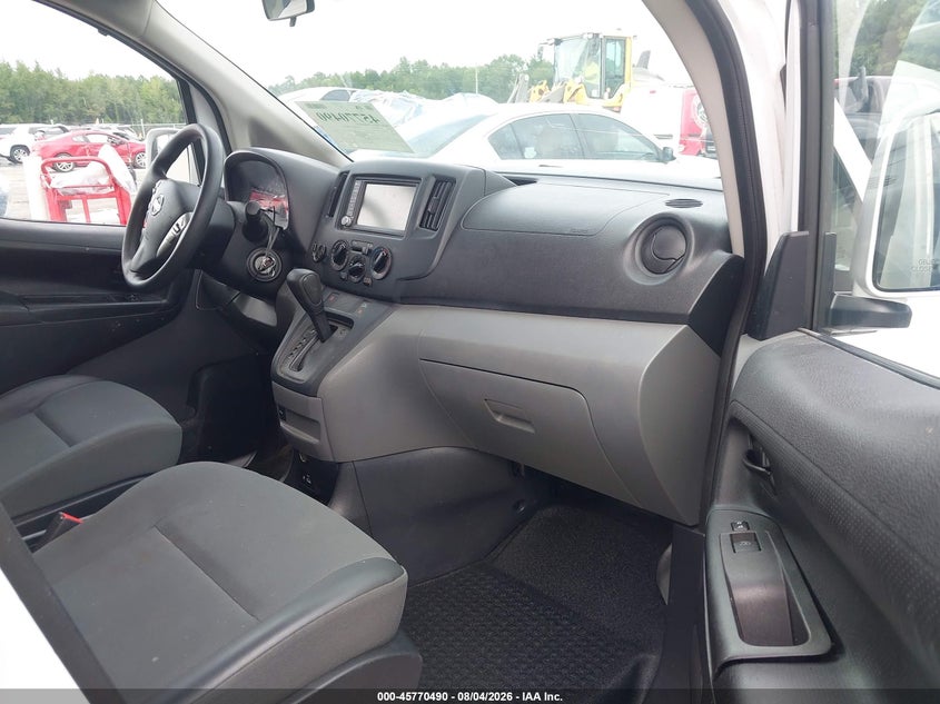 2021 NISSAN NV200  CARGO auction photo 5