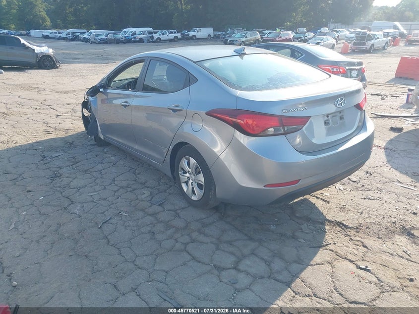 2016 HYUNDAI ELANTRA auction photo 3