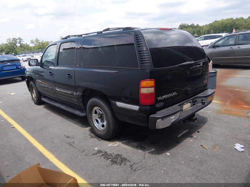 2002 GMC YUKON XL 1500 auction photo 3