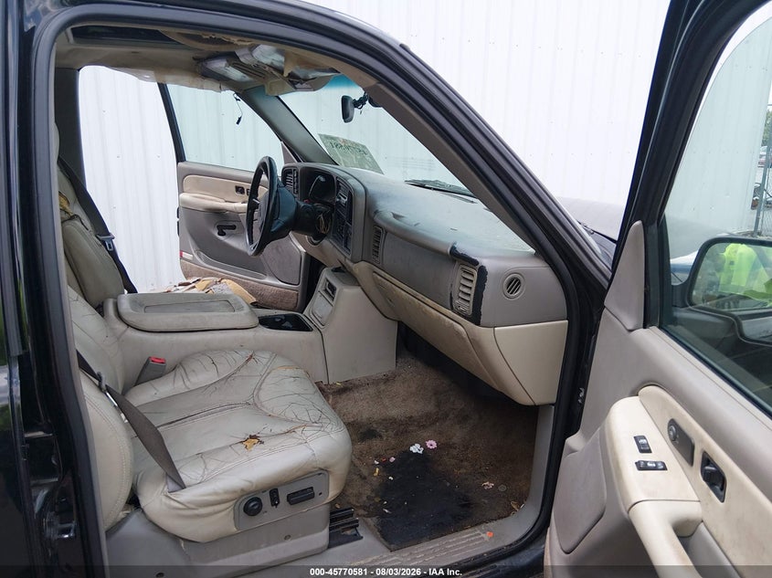 2002 GMC YUKON XL 1500 auction photo 5