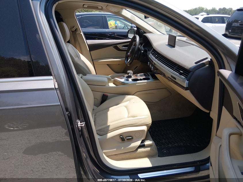 AUDI Q7 - zdjęcie 5