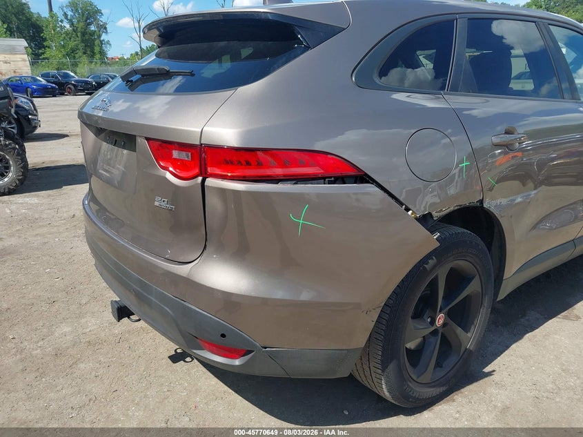 JAGUAR F-PACE - zdjęcie 19