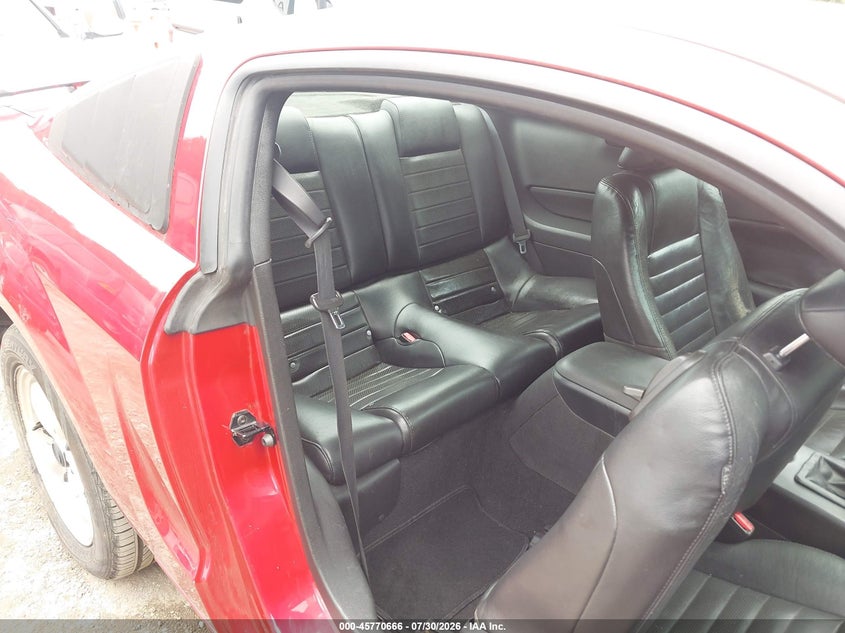 2008 FORD MUSTANG auction photo 8