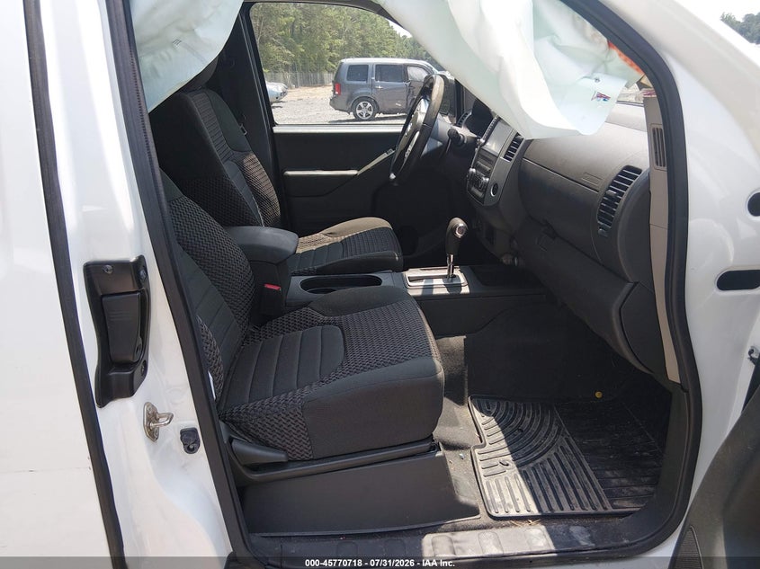 2019 NISSAN FRONTIER auction photo 5