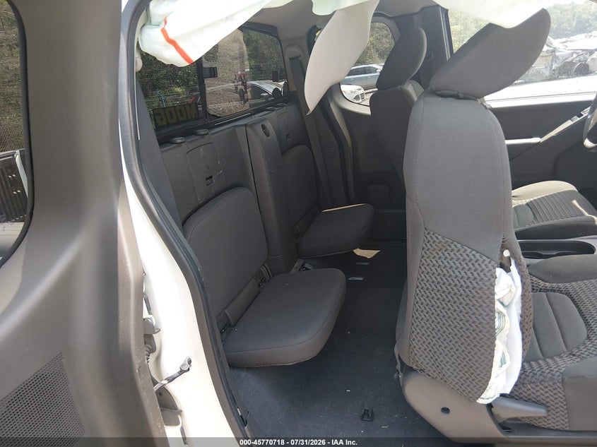 2019 NISSAN FRONTIER auction photo 8