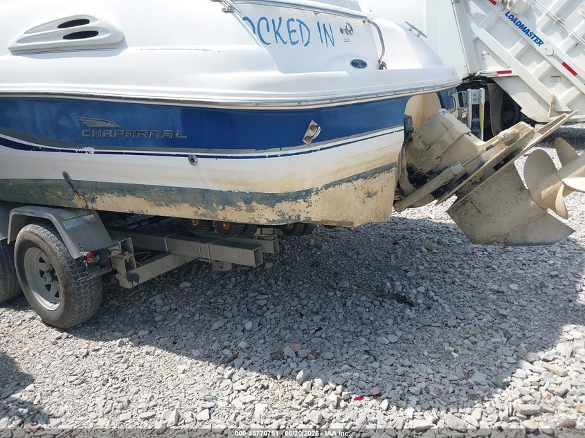 2000 CHAPARRAL 26' auction photo 6
