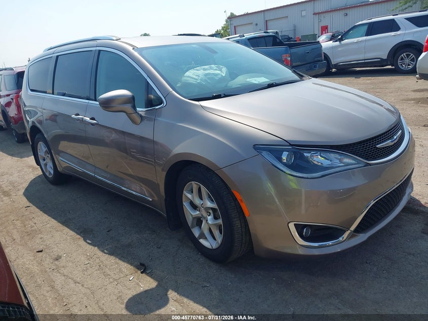 Vin: 2c4rc1eg0jr321411, lot: 46269543, chrysler pacifica touring l plus 2018 img_1