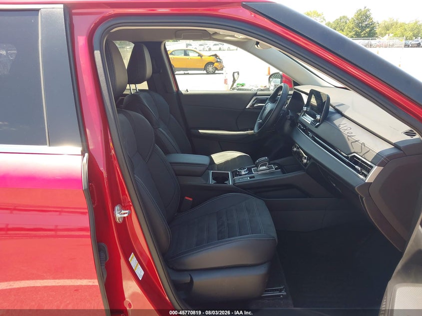 2024 MITSUBISHI OUTLANDER auction photo 5