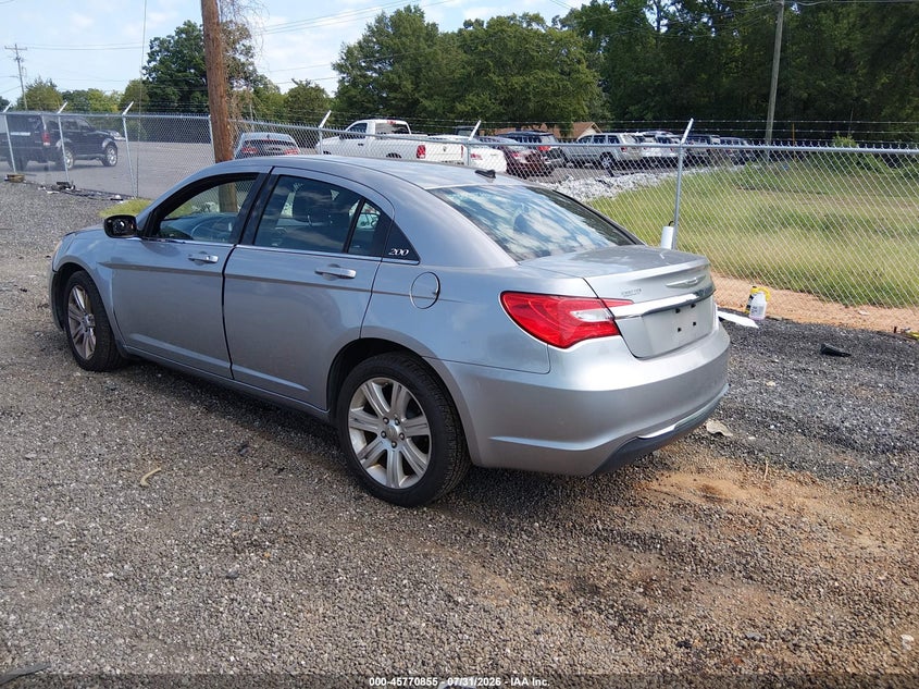 Vin: 1c3ccbbb3dn694839, lot: 46269635, chrysler 200 touring 20133