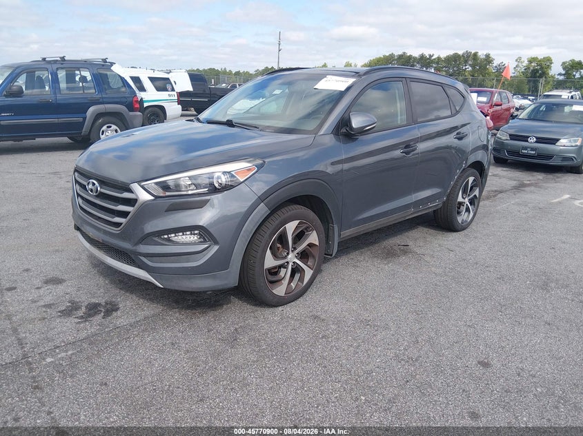 2018 HYUNDAI TUCSON auction photo 2