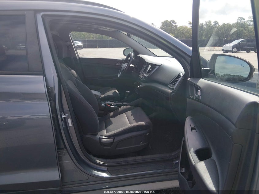 2018 HYUNDAI TUCSON auction photo 5
