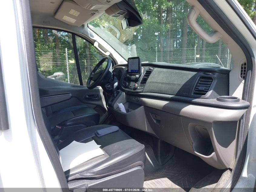 2020 FORD TRANSIT-150 auction photo 5