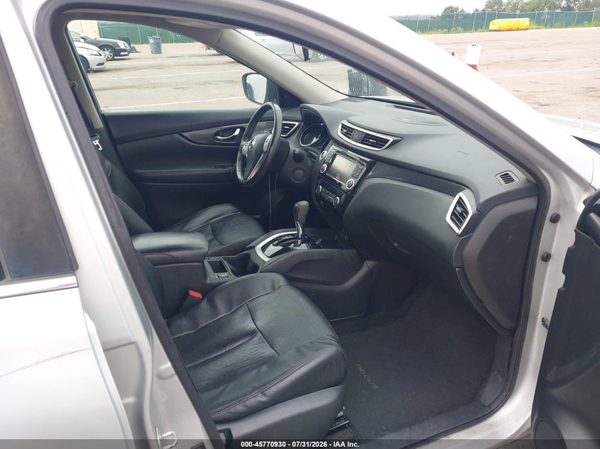 2016 NISSAN ROGUE auction photo 5