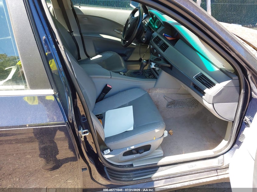 2004 BMW 530I auction photo 5