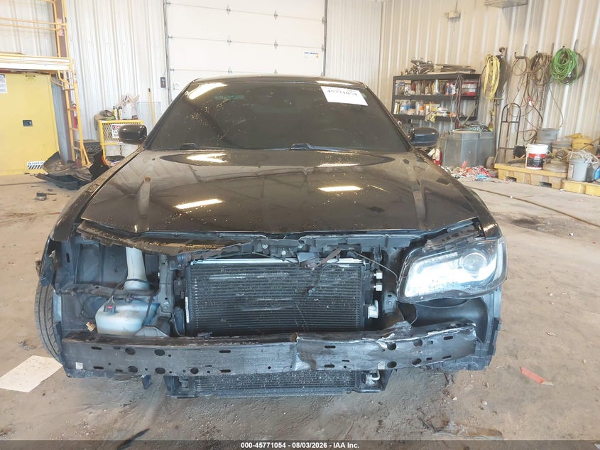 2017 CHRYSLER 300 auction photo 6