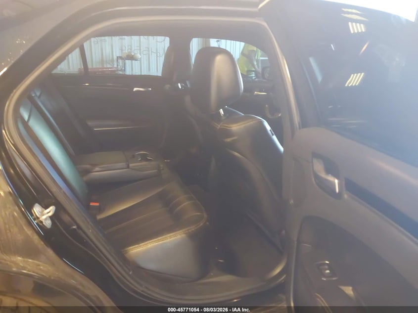 2017 CHRYSLER 300 auction photo 8