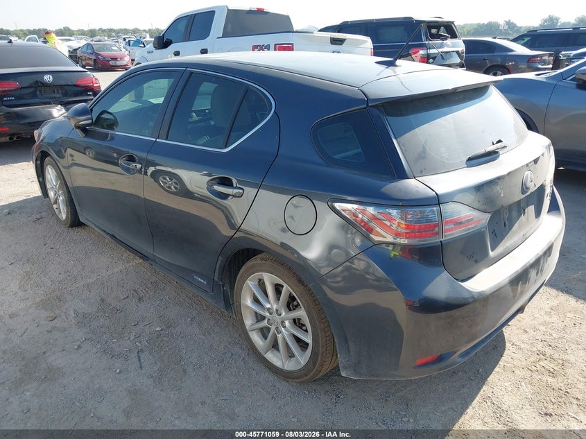 Vin: jthkd5bh0b2029923, lot: 46269839, lexus ct 200h premium 20113