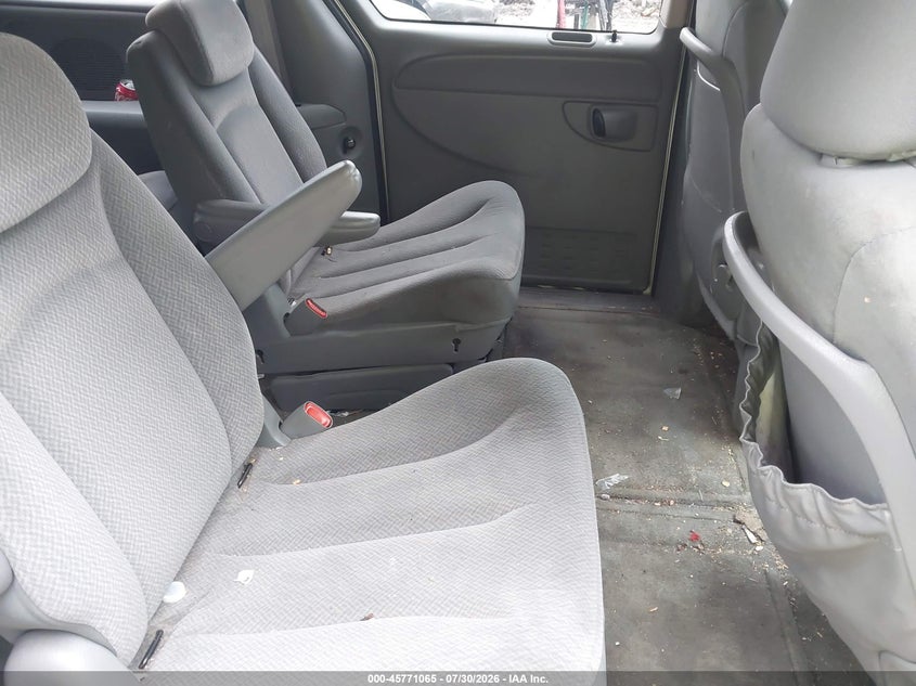 2005 DODGE GRAND CARAVAN auction photo 8