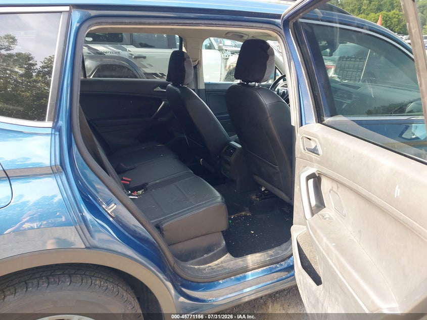 VOLKSWAGEN TIGUAN 2019 VIN 3VV2B7AXXKM038800