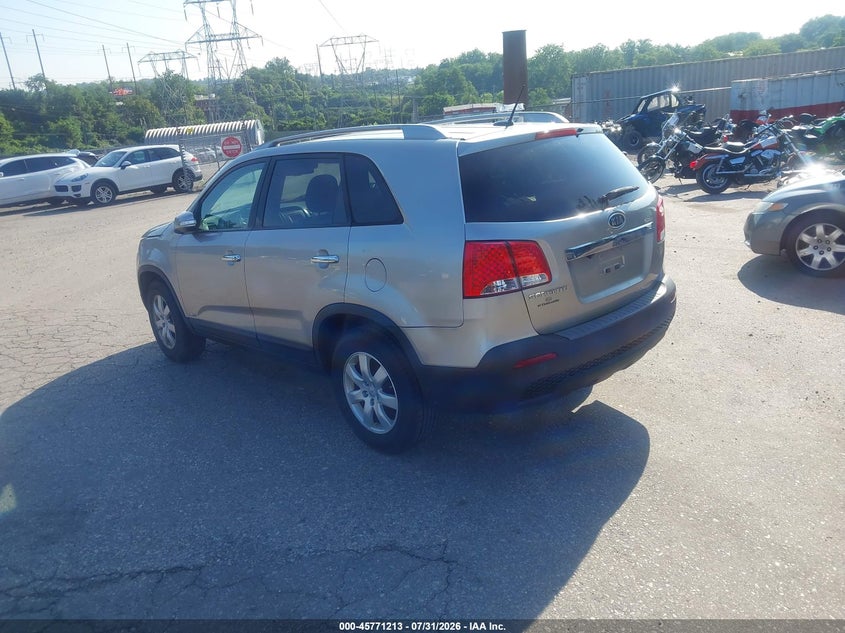 Vin: 5xyktca63dg335130, lot: 46269993, kia sorento lx 20133