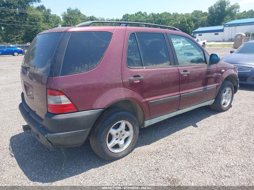 1998 MERCEDES-BENZ ML 320 auction photo 4