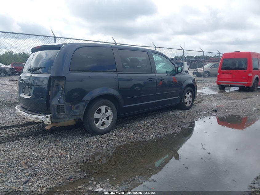 Vin: 2c4rdgcgxdr590636, lot: 46270068, dodge grand caravan sxt 20134