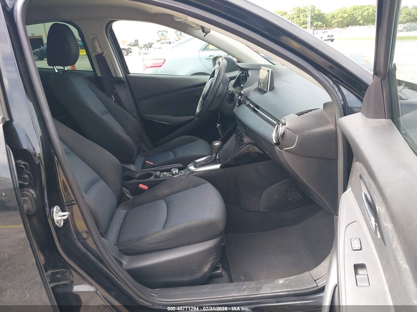 2016 SCION IA auction photo 5